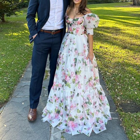 MILLA apple blossom puff sleeve white and pink floral gown XS worn once - Picture 2 of 9